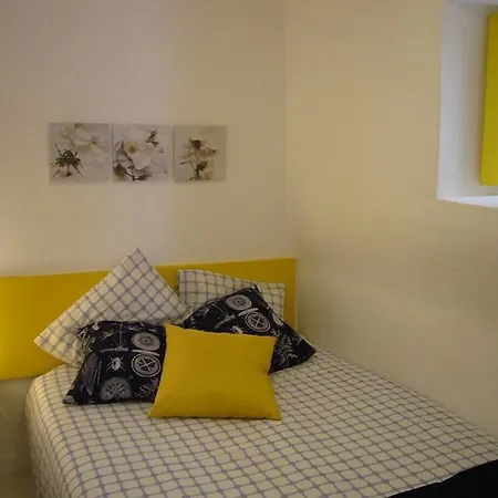Pensión Santo Antonio House *